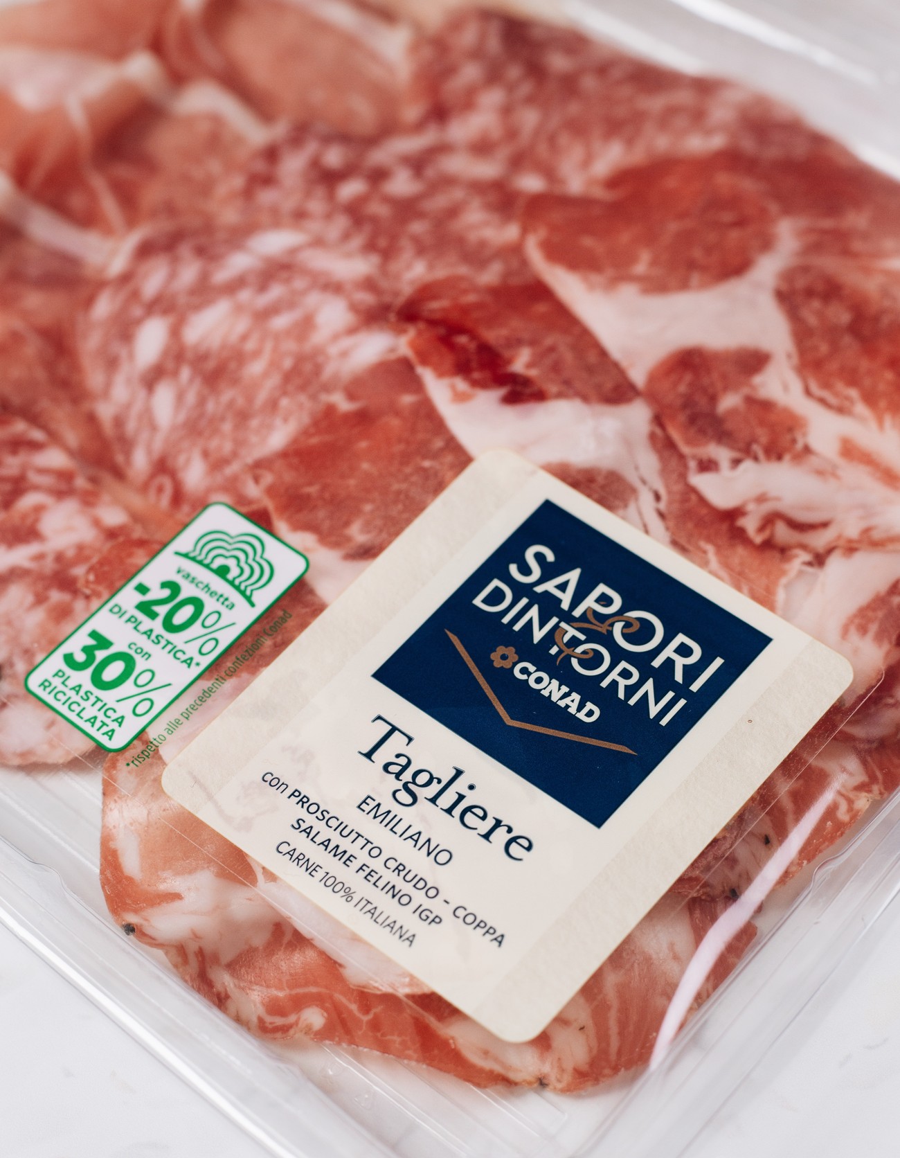Sapori & Dintorni Tagliere Emiliano cured meat pack close-up