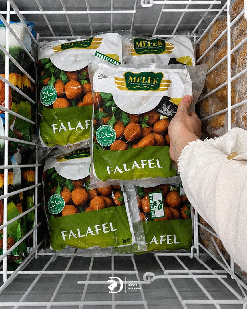 Picking a pack of Melek falafel from the supermarket freezer